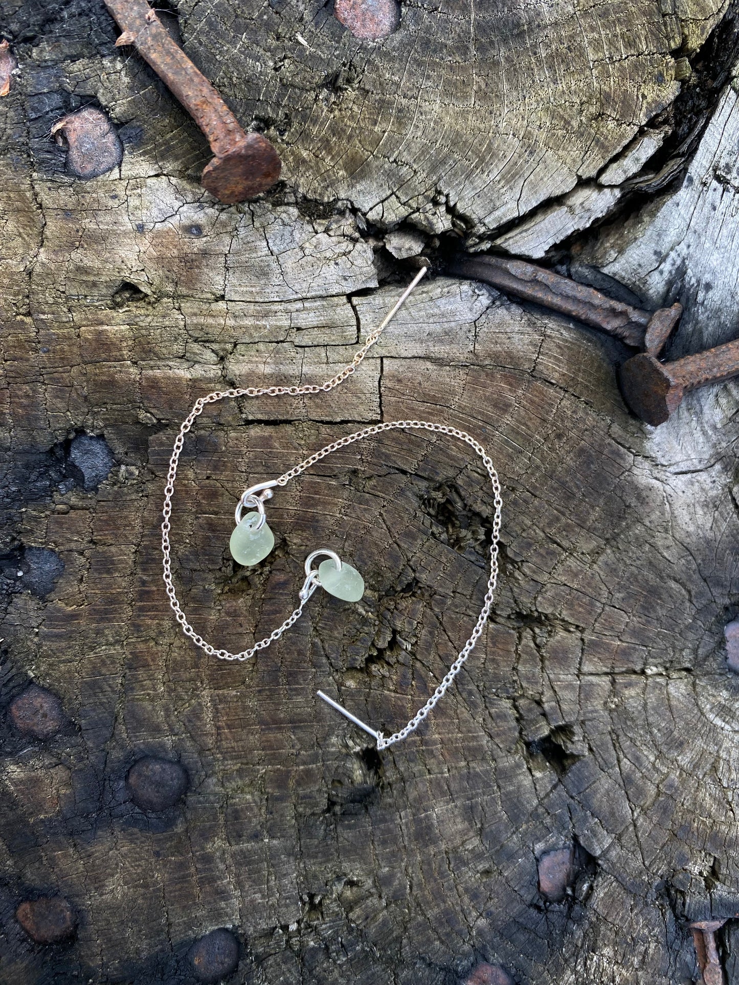 Pinus ørering sølv - lys grøn