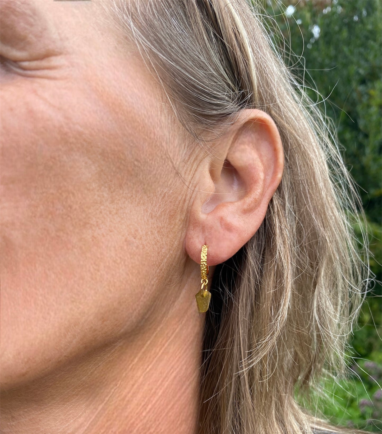 Plantago ørering guld - flaskegrøn