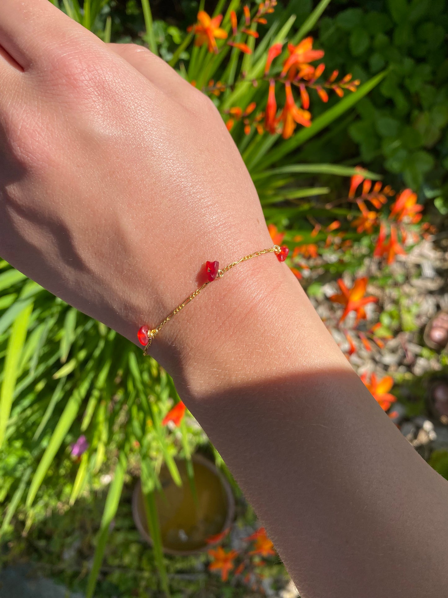 Artemisia armbånd guld - Rød